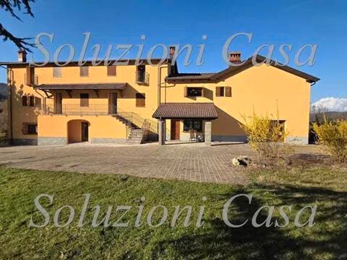 Casa con 6 locali in vendita in Via Val Morsone, Voltaggio