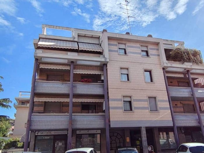Appartamento quadrilocale in vendita in Via Giuseppe Garibaldi, Centro, Monfalcone