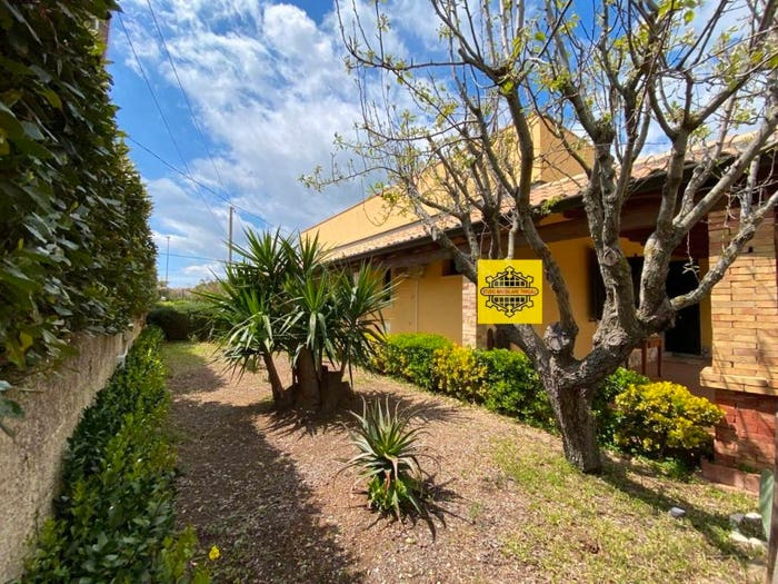 Casa con 5 locali in vendita in Chiusa Cavalli, Avola