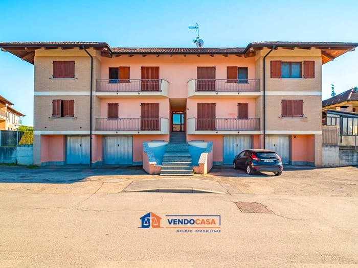 Appartamento quadrilocale in vendita in Via Aprile, Cardè