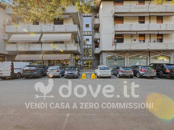 Appartamento trilocale in vendita in Via Neruda, Arsago Seprio