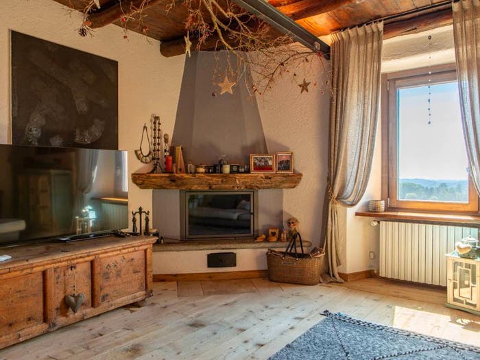 Casa con 5 locali in vendita in Albavilla
