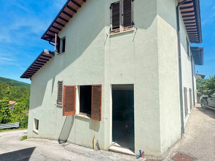 Casa trilocale in vendita in Località Area Stavignano, Bagni Stravignano, Nocera Umbra