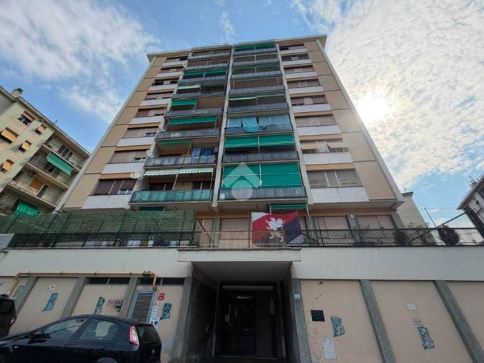 Appartamento trilocale in vendita in Via San Felice, Molassana, Genova