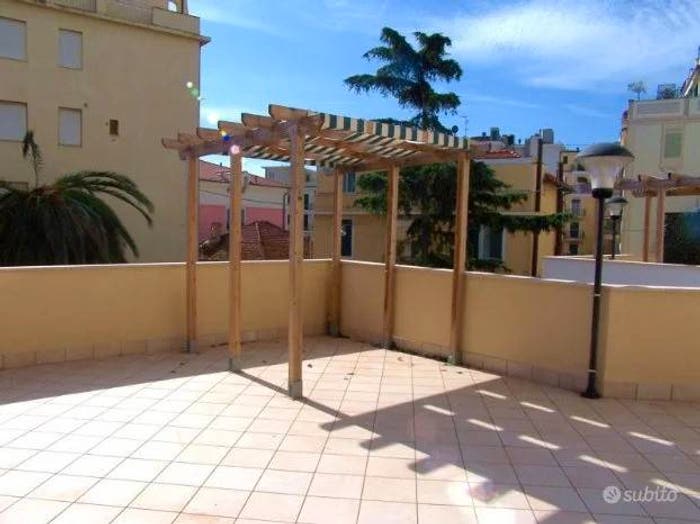 Appartamento trilocale in vendita in Via Leonardo da Vinci, Via Roma Borgo Barusso, Alassio