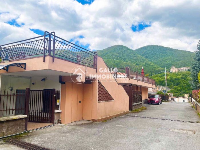 Appartamento quadrilocale in vendita in Via Nazionale, Centro, Monteforte Irpino