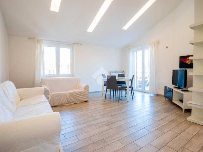 Appartamento trilocale in vendita in Via D Cimarosa, Centro, Mentana