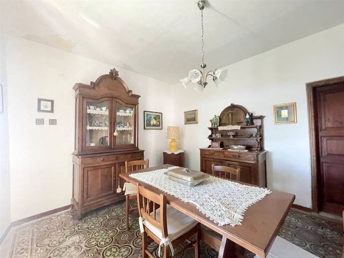 Casa con 6 locali in vendita in Centro, Fosdinovo