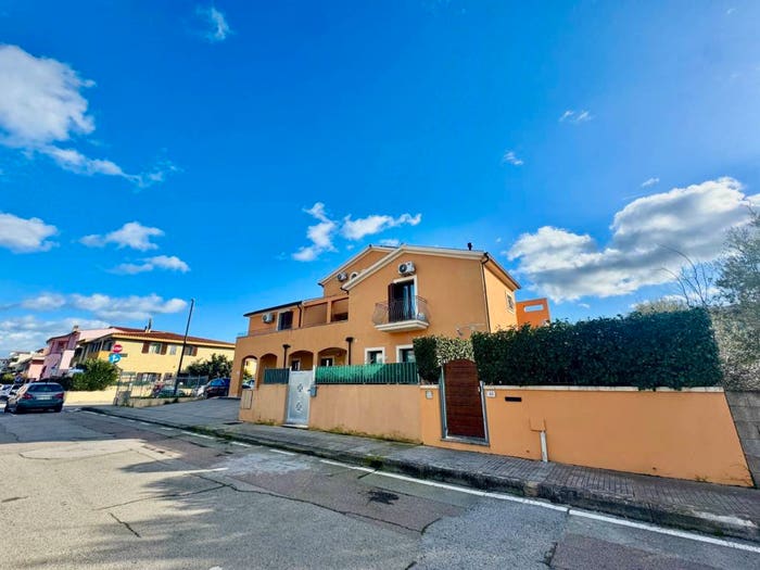 Casa quadrilocale in vendita in Via Gran Sasso, Santa Maria, Olbia