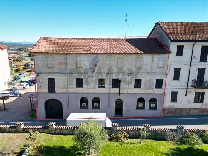 Casa con 6 locali in vendita in via vittorio emanuele II, Centro, Borgo Ticino