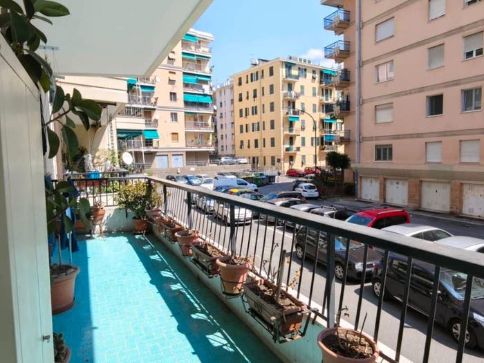 Appartamento quadrilocale in vendita in Via Ravaschio, Sestri Ponente, Genova