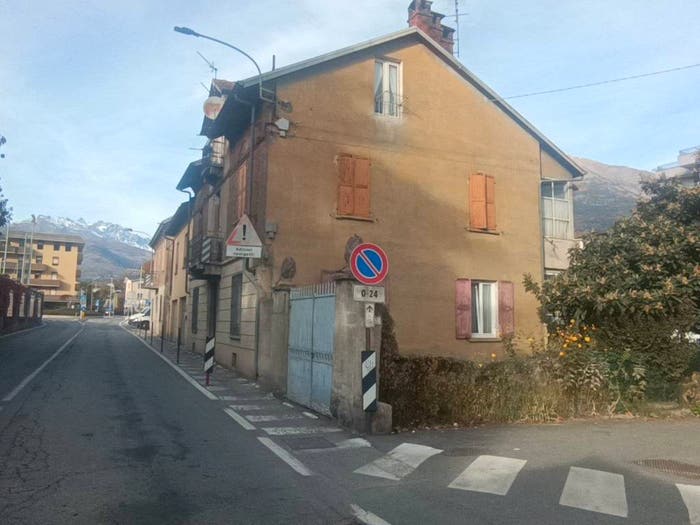 Appartamento bilocale in vendita in Avenue Giuseppe Garibaldi, Centro, Aosta