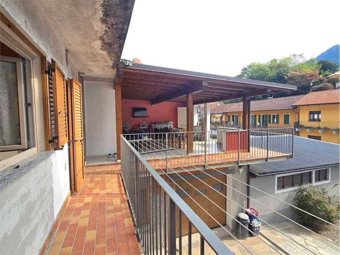 Appartamento trilocale in vendita in Via Bariselli, Centro, Omegna