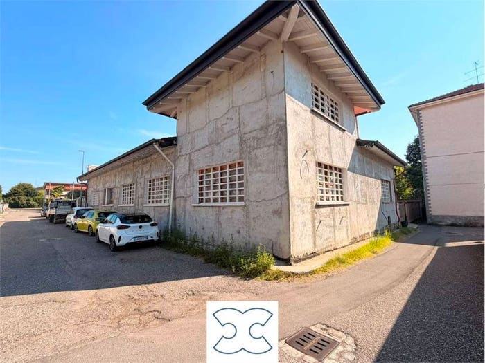 Casa con 6 locali in vendita in Via Turati, Olgiate Olona