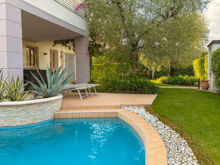 Casa con 6 locali in vendita in Via Rio Torto, Rivoltella, Desenzano del Garda