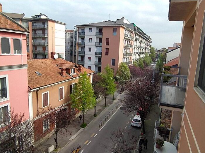 Appartamento con 5 locali in vendita in Via Nino Dall'Oro, Braila Stazione, Lodi