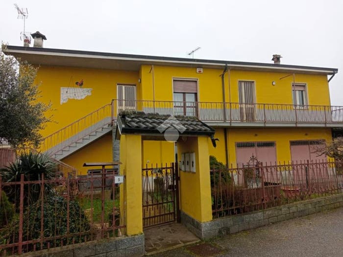 Casa con 6 locali in vendita in Via Eugenio Montale, Vigalfo, Albuzzano