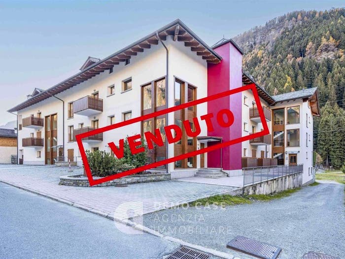 Appartamento trilocale in vendita in Via Don Guanella, Campodolcino