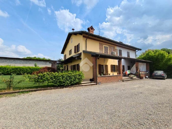Casa quadrilocale in vendita in Molino Dell'Ospitale, Morimondo