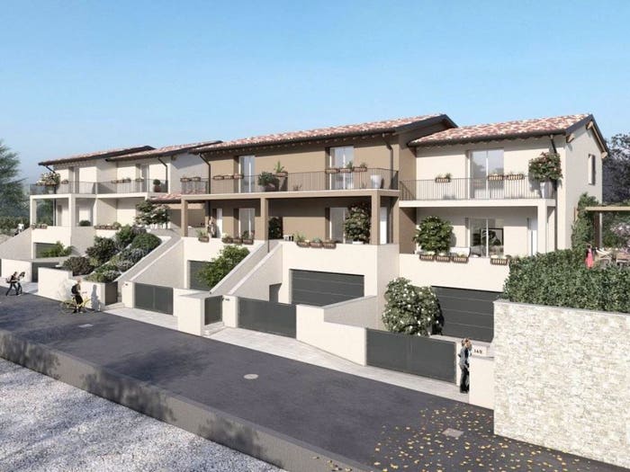 Casa quadrilocale in vendita in Via San Pietro, Entroterra, Desenzano del Garda