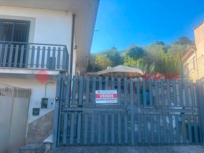 Appartamento con 6 locali in vendita in via prati gallinari, Anagni