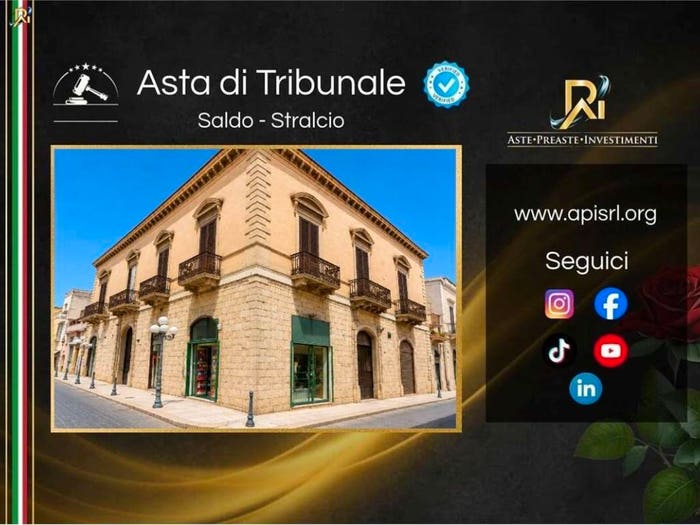 Appartamento con 6 locali in vendita in Corso S Sabino, Centro, Canosa di Puglia