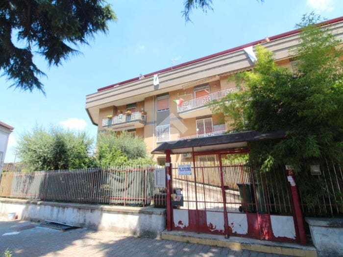 Appartamento quadrilocale in vendita in Via Leonardo Santorio, Casagiove