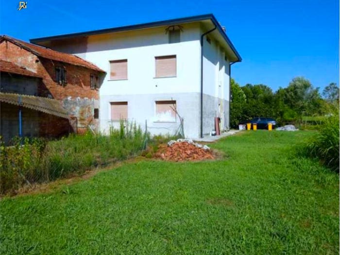 Appartamento quadrilocale in vendita in Via i maggio, Centro, Brugnera