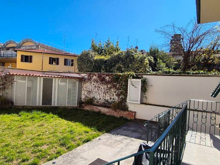 Appartamento con 6 locali in vendita in Via Ferdinando Paolieri, Sant'Ambrogio, Firenze