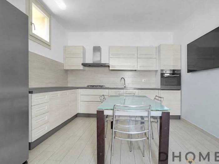 Casa quadrilocale in vendita in Via G Rossini Locate di Triulzi MI Italia, Centro, Locate di Triulzi
