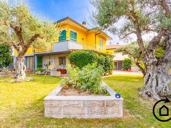 Casa con 6 locali in vendita in Via Andrea Dragoni, Musicisti, Forlì
