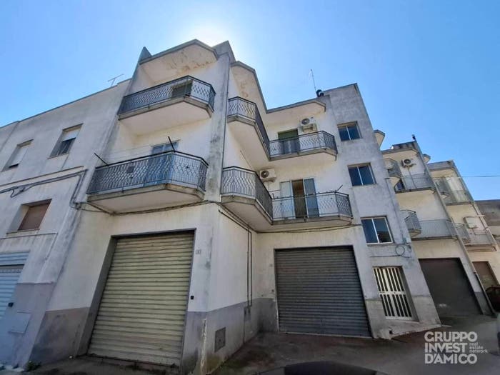 Appartamento con 6 locali in vendita in Via Marco Polo, Centro, Cisternino