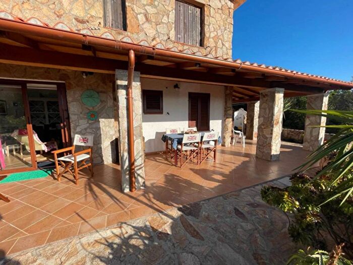 Appartamento quadrilocale in vendita in Sole ruju, San Giovanni Sole Ruiu, Olbia
