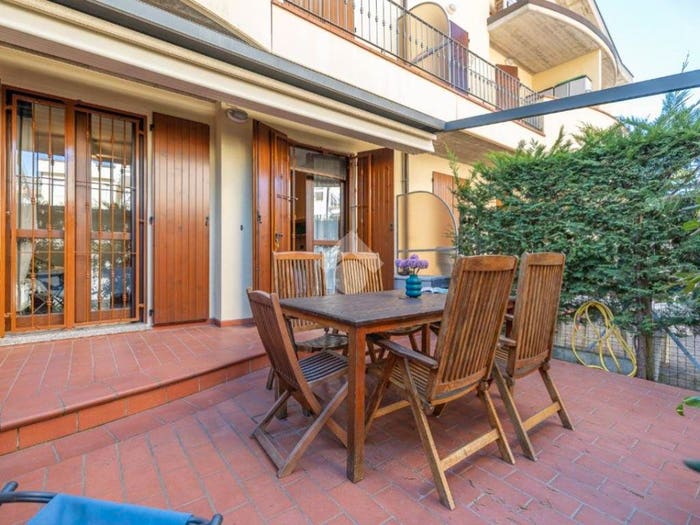 Appartamento trilocale in vendita in Viale Romagna, Lido di Savio Lido di Classe, Ravenna