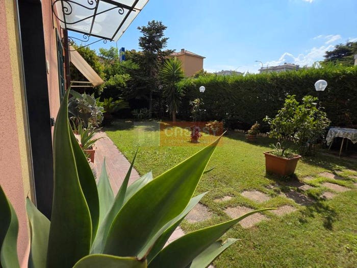 Appartamento trilocale in vendita in Viale Marzo, Centro, Albenga