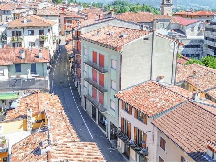 Casa con 6 locali in vendita in Via Mazzini, Centro, Clusone