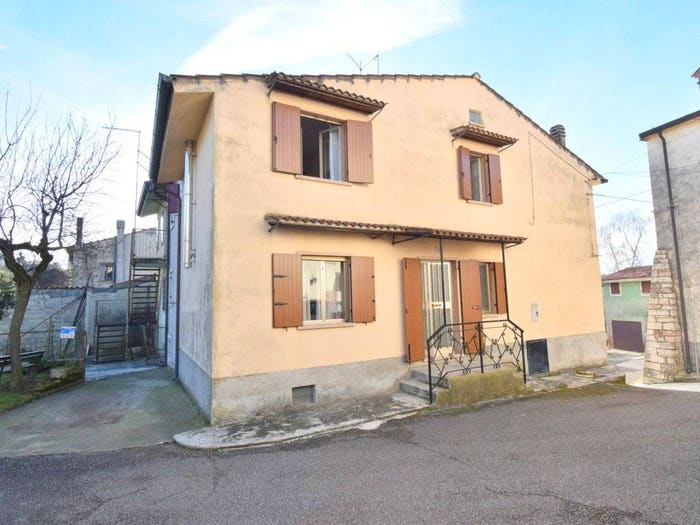 Casa quadrilocale in vendita in Contrada Doardi, San Rocco, Roverè Veronese