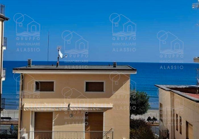 Appartamento bilocale in vendita in Via Miramare, Laigueglia