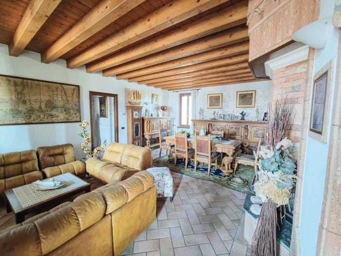 Casa trilocale in vendita in Via Vallarsa, Centro, Sergnano