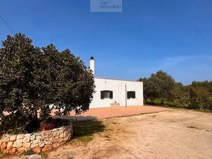 Casa quadrilocale in vendita in Viale Foggia, Carovigno