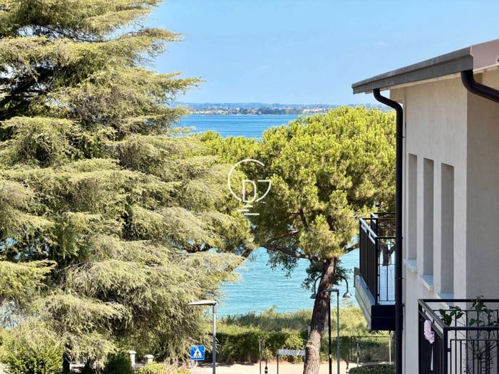 Casa con 5 locali in vendita in Via Desenzanino, Desenzanino, Desenzano del Garda