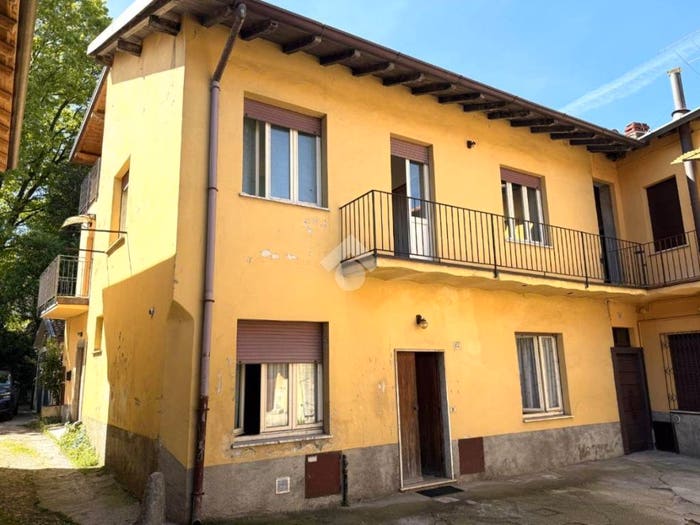Casa trilocale in vendita in Via Antonio Stoppani, Sartirana Cassina Cicognola Sabbioncello, Merate