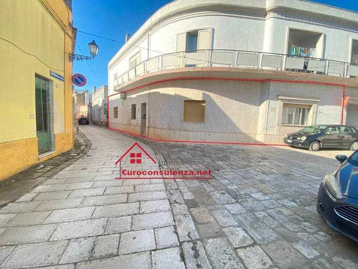 Appartamento con 5 locali in vendita in Via Maggio, PresicceAcquarica