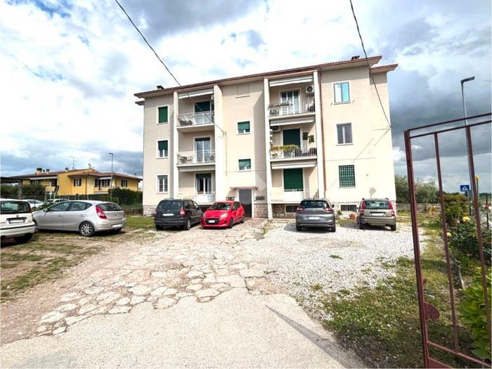 Appartamento quadrilocale in vendita in Via croce, Colà, Lazise