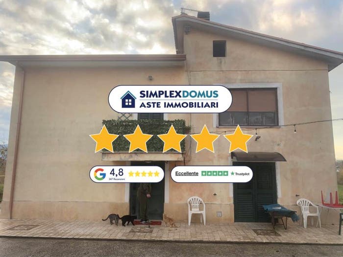 Appartamento con 6 locali in vendita in Via Pantanelle, Aquino