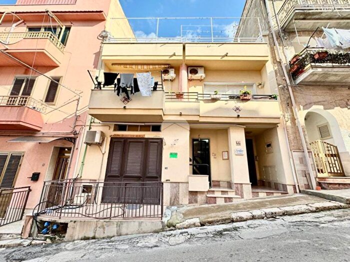 Appartamento quadrilocale in vendita in Via Papa Giovanni XXIII, Balestrate Foce, Balestrate