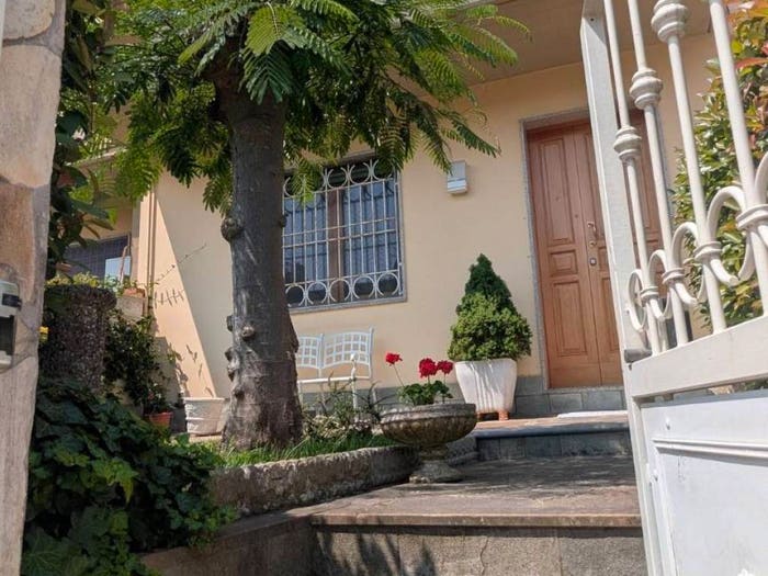 Casa con 6 locali in vendita in Via Trieste, Lazzeretto, Cerreto Guidi