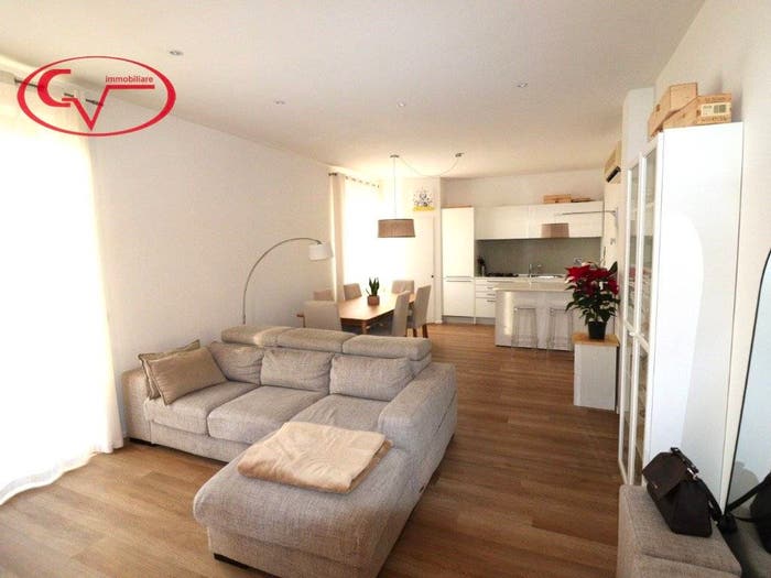 Appartamento trilocale in vendita in Via Arno, Levane, Montevarchi