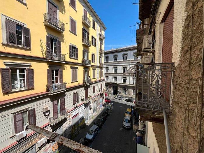 Appartamento trilocale in vendita in Via Porta di Massa, Borgo Orefici, Napoli