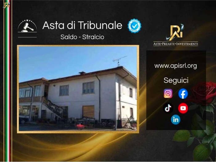 Casa con 5 locali in vendita in Via S Rocco, Centro, Fiesse